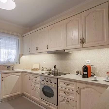 Cozy Gem 2br - 200mbps - 10 Min To Acropolis By Subway Афины